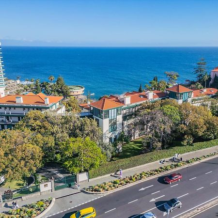 Luxury Oceanfront At Reid'S Gardens Appartement Funchal  Buitenkant foto