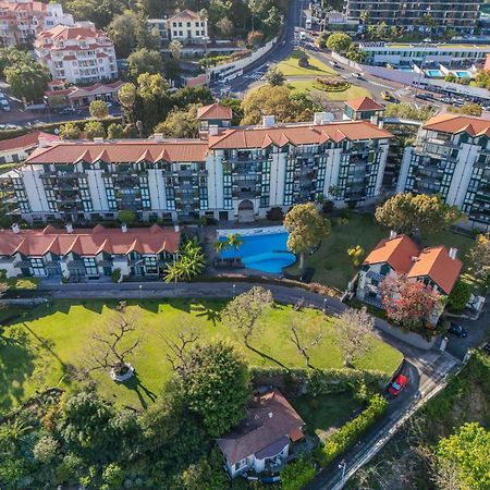 Luxury Oceanfront At Reid'S Gardens Appartement Funchal  Buitenkant foto
