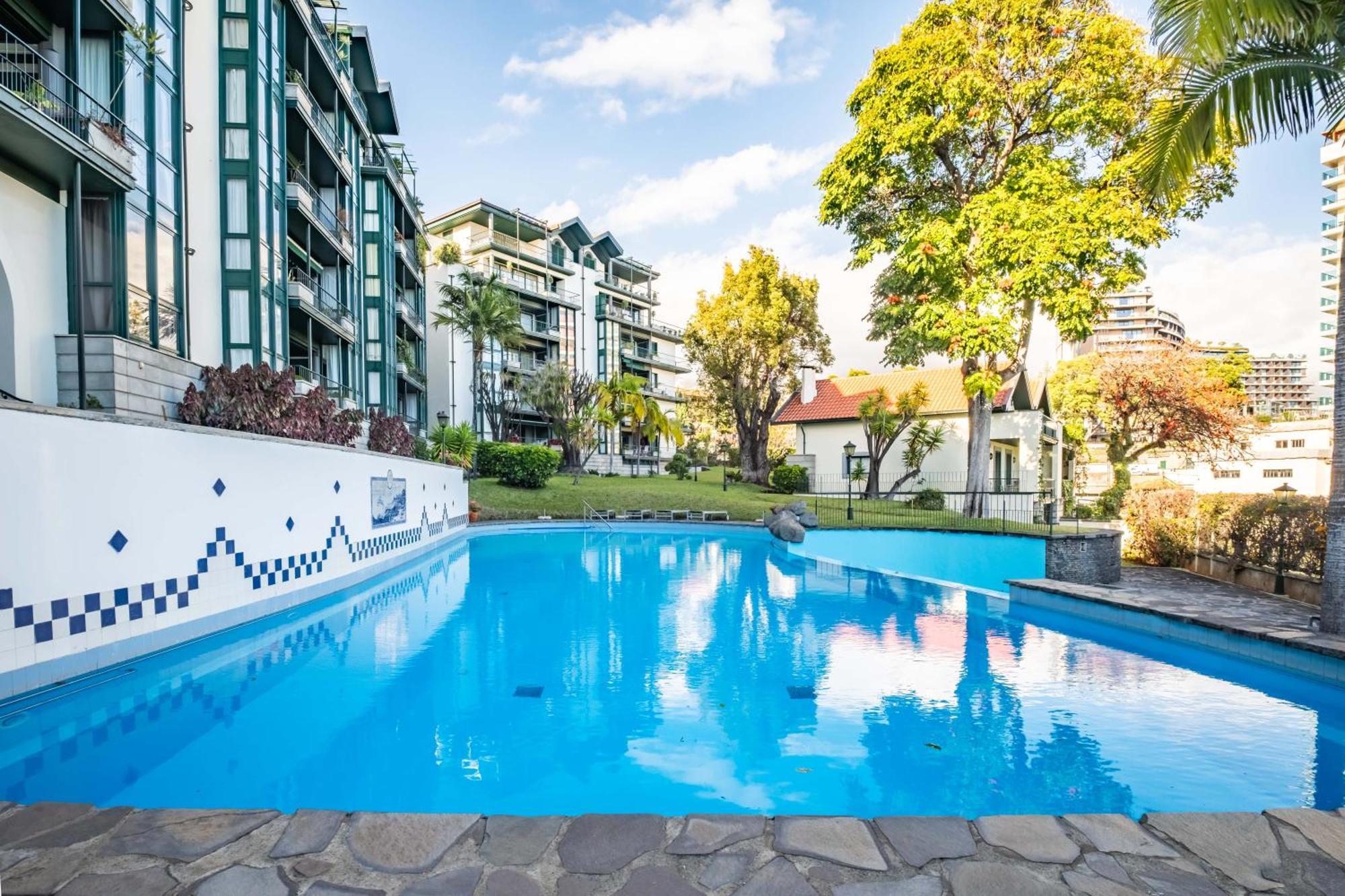 Luxury Oceanfront At Reid'S Gardens Appartement Funchal  Buitenkant foto